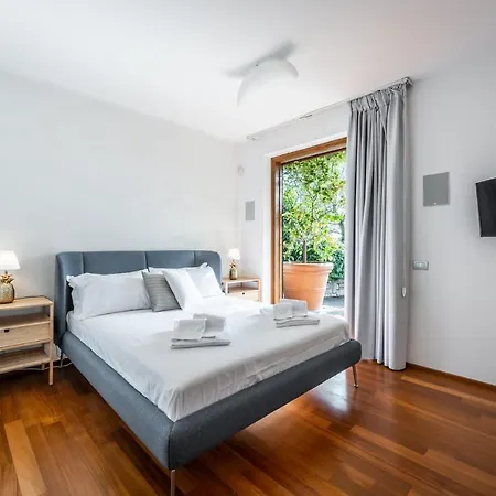 Nicola's Penthouse Apartment