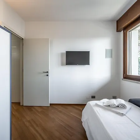 Nicola's Penthouse Apartment *