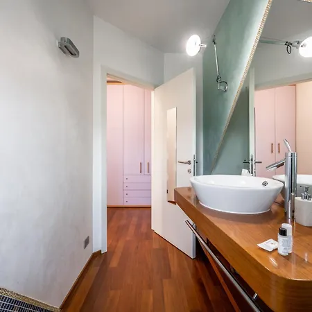 Nicola's Penthouse Apartment