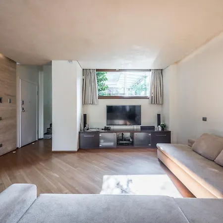 Nicola's Penthouse *